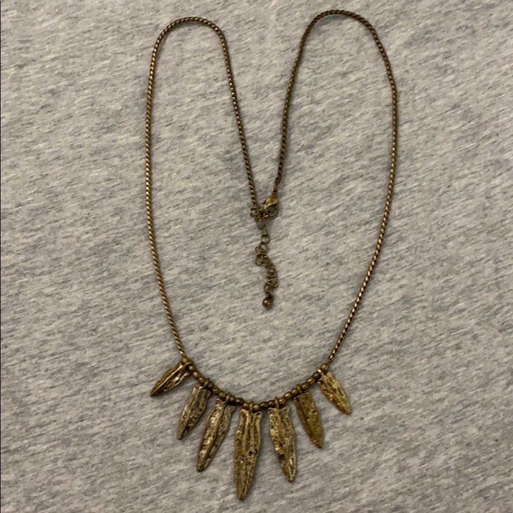 🌸 2 for$15 Forever 21 necklace